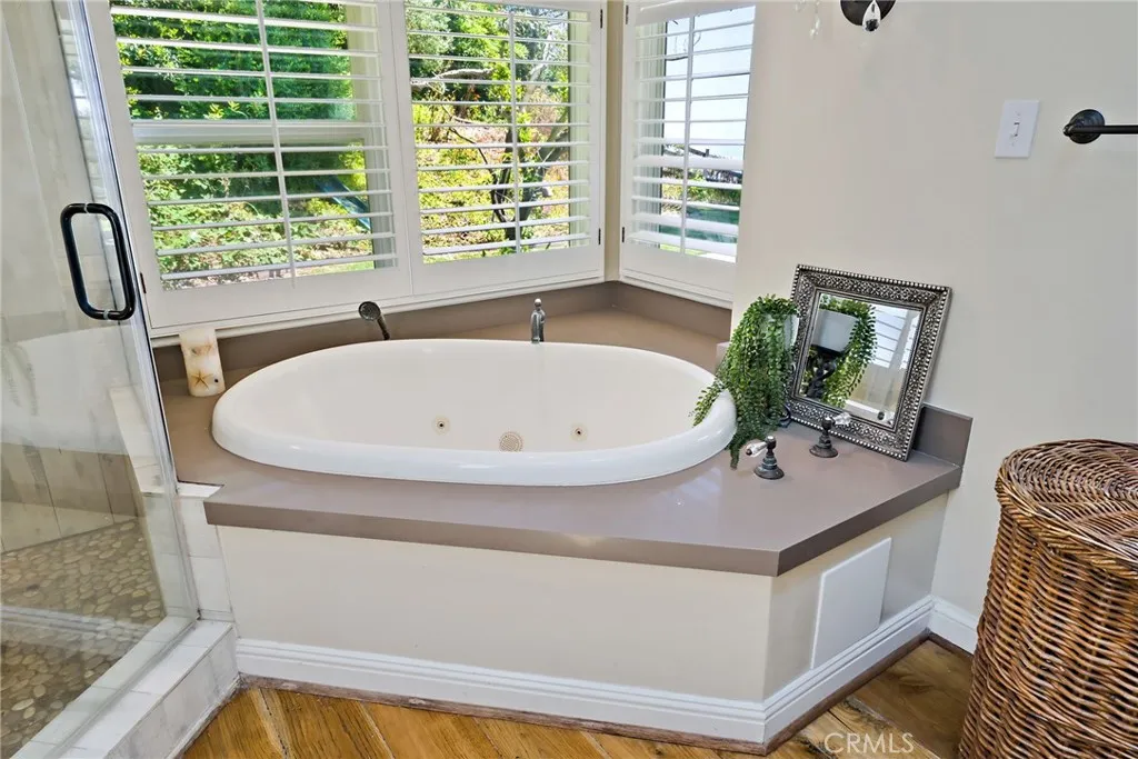 8 Quail Ridge Road S, Rolling Hills, California 90274 home-pic-25