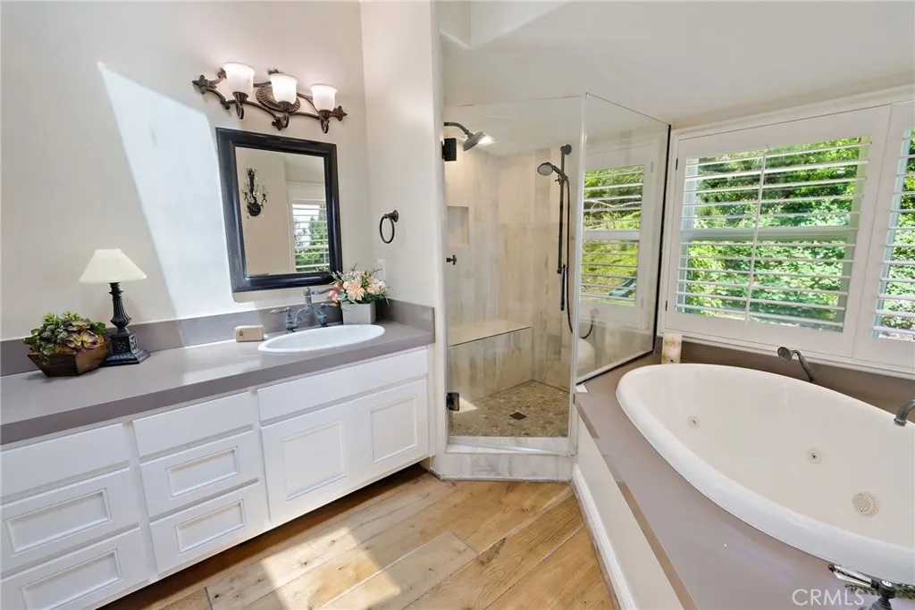 8 Quail Ridge Road S, Rolling Hills, California 90274 home-pic-22