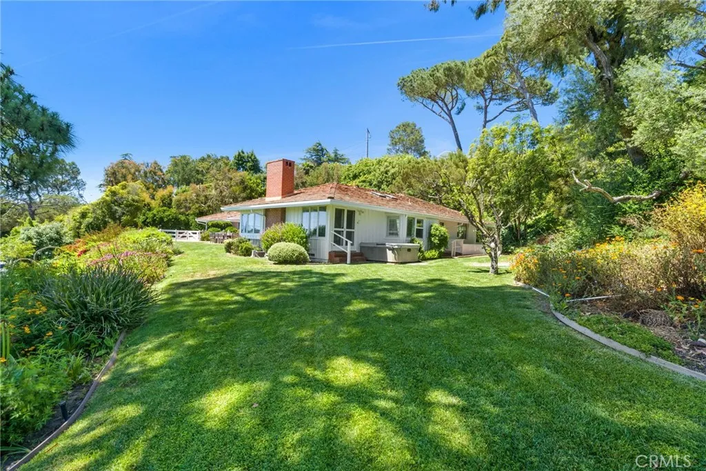 8 Quail Ridge Road S, Rolling Hills, California 90274 home-pic-39
