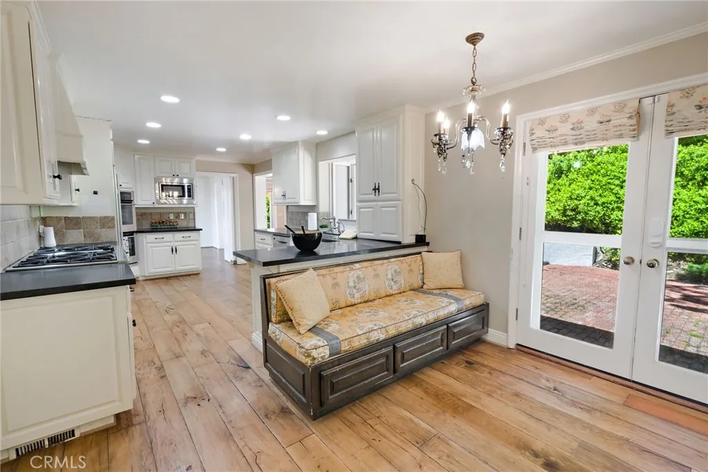 8 Quail Ridge Road S, Rolling Hills, California 90274 home-pic-17
