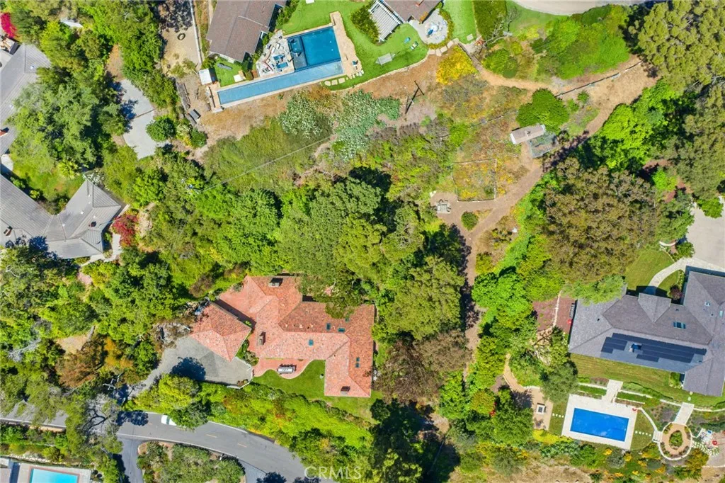 8 Quail Ridge Road S, Rolling Hills, California 90274 home-pic-55