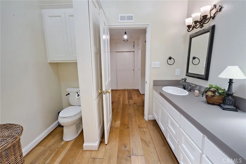 8 Quail Ridge Road S, Rolling Hills, California 90274 home-pic-26