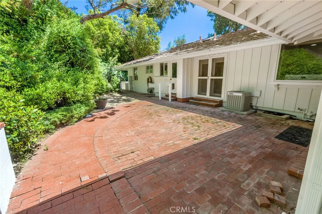 8 Quail Ridge Road S, Rolling Hills, California 90274 home-pic-41