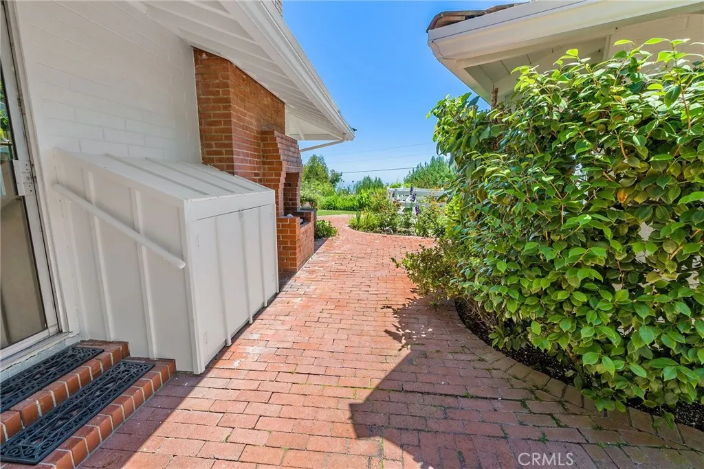 8 Quail Ridge Road S, Rolling Hills, California 90274 home-pic-43