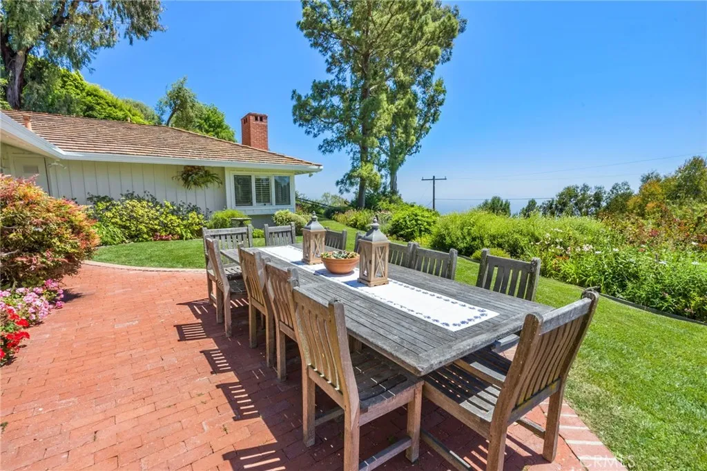 8 Quail Ridge Road S, Rolling Hills, California 90274 home-pic-40