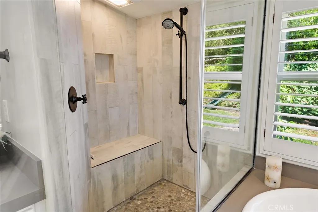 8 Quail Ridge Road S, Rolling Hills, California 90274 home-pic-24