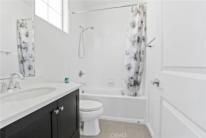 2nd Fl Guest Bath #1