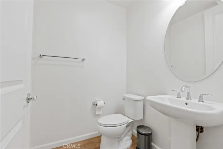 1st Fl Powder Room