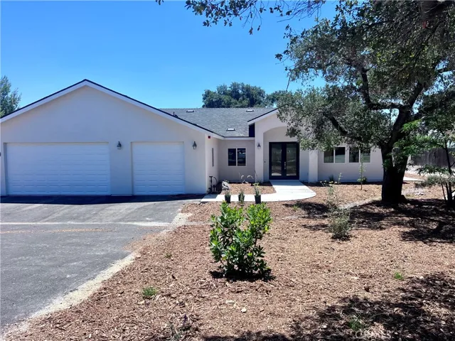 8660 Portola Road, Atascadero, California 93422