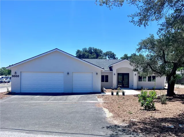 8660 Portola Road, Atascadero, California 93422