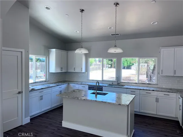 8660 Portola Road, Atascadero, California 93422