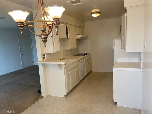 701 S Grevillea Avenue, Inglewood, California 90301