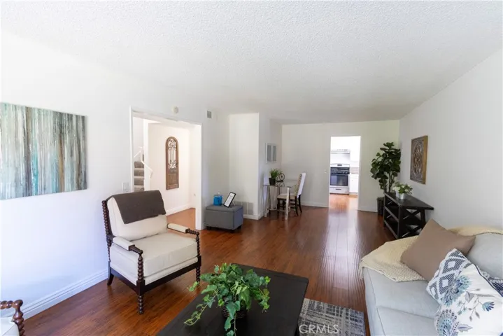 13866 La Jolla, Garden Grove, California 92844
