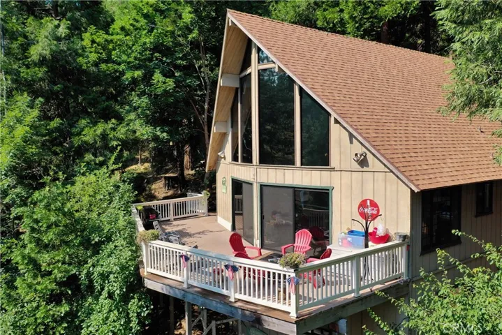 28686 Shenandoah Drive, Lake Arrowhead, California 92352