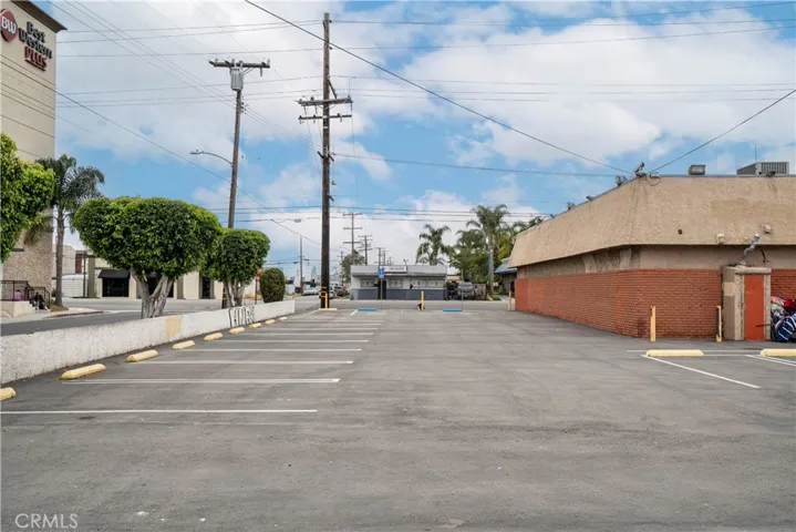 14318 S Western Avenue, Gardena, California 90249