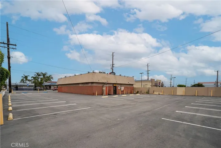 14318 S Western Avenue, Gardena, California 90249
