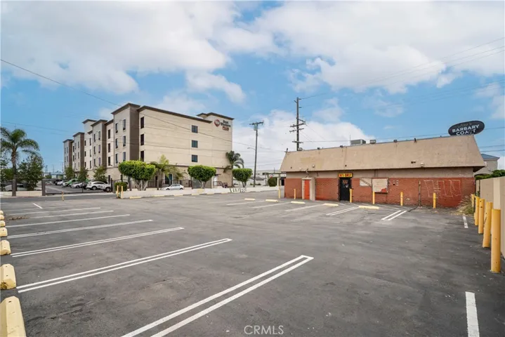 14318 S Western Avenue, Gardena, California 90249