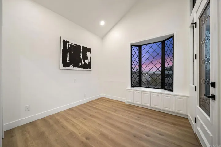 1976 Pacific Beach Dr, San Diego, California 92109