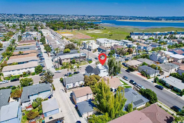 1976 Pacific Beach Dr, San Diego, California 92109
