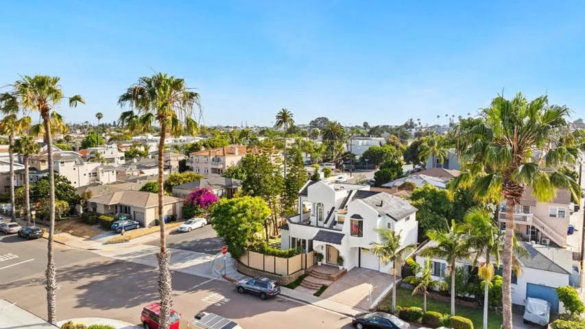 1976 Pacific Beach Dr, San Diego, California 92109