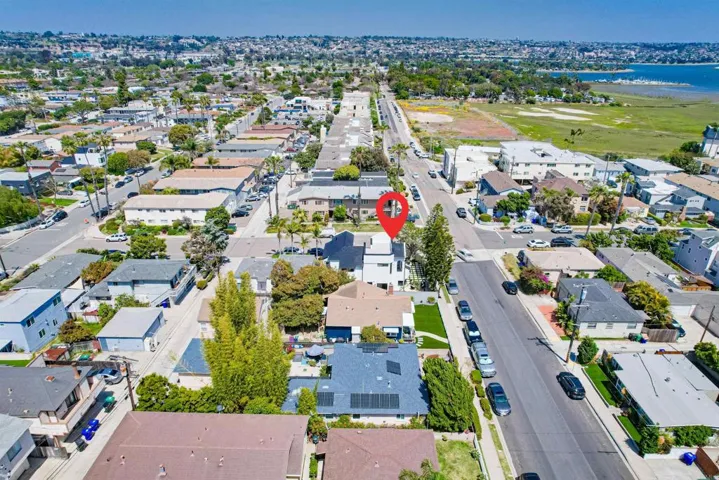1976 Pacific Beach Dr, San Diego, California 92109
