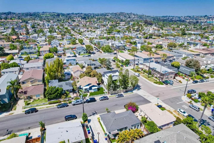 1976 Pacific Beach Dr, San Diego, California 92109