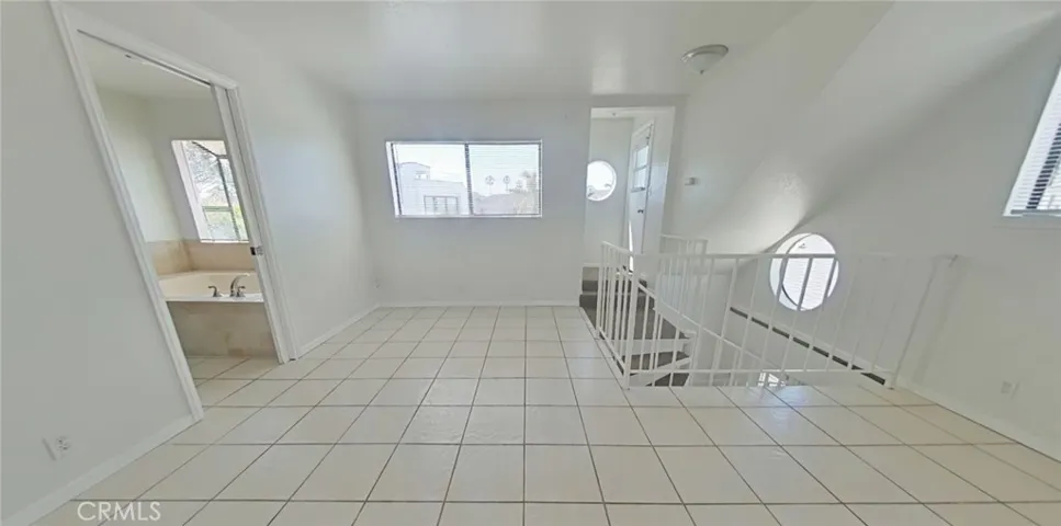 505 Clubhouse Avenue 1/2, Newport Beach, California 92663