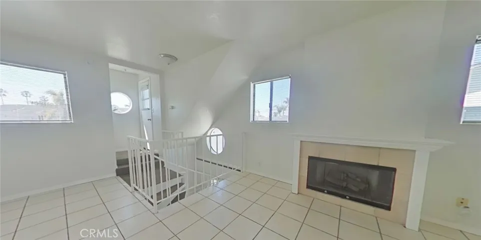 505 Clubhouse Avenue 1/2, Newport Beach, California 92663