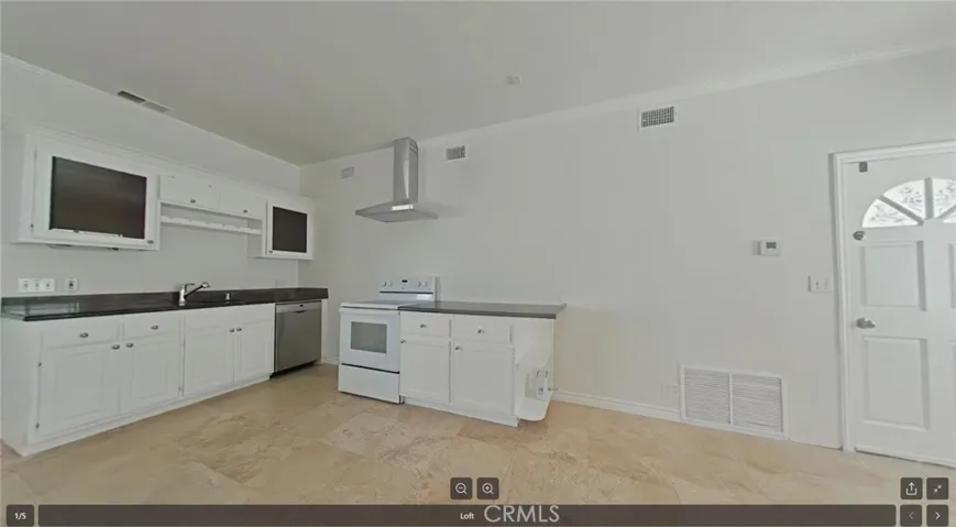 505 Clubhouse Avenue 1/2, Newport Beach, California 92663