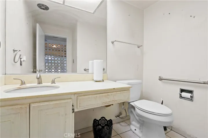 Downstairs half bath