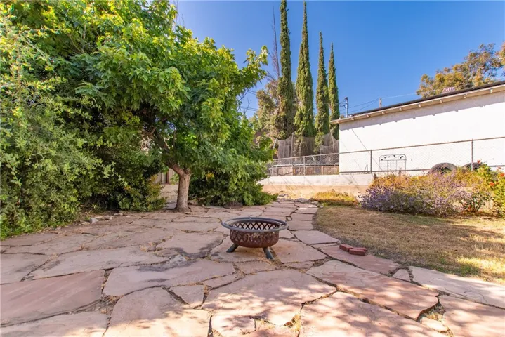 13257 Dyer Street, Sylmar, California 91342