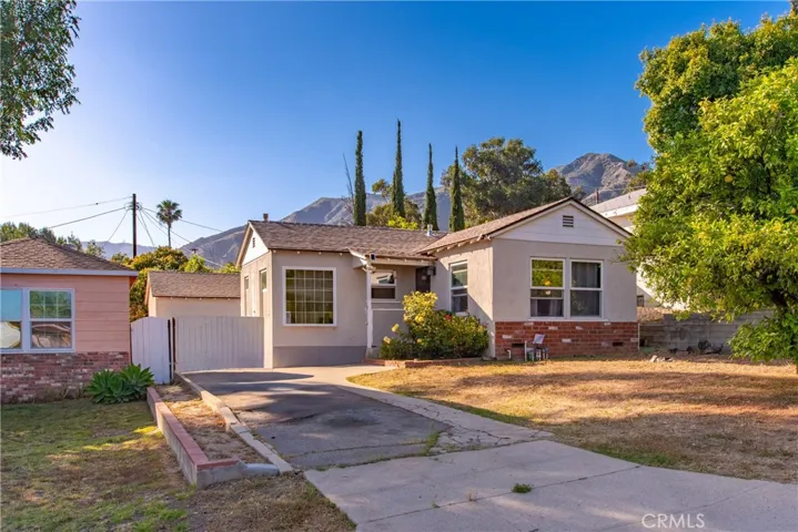 13257 Dyer Street, Sylmar, California 91342