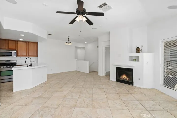 41690 Wild Iris Avenue 3, Murrieta, California 92562