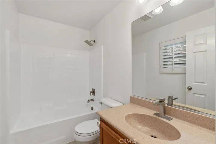 41690 Wild Iris Avenue 3, Murrieta, California 92562