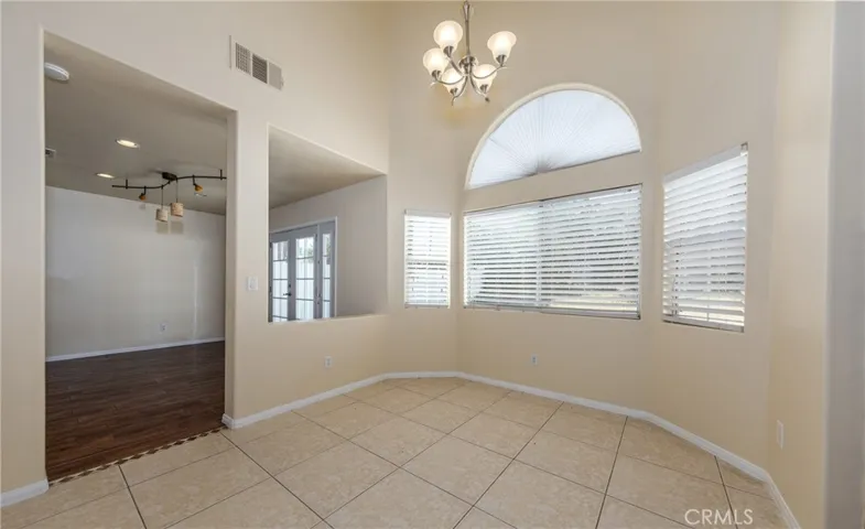 dining area overlooking rear yard