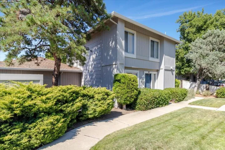 663 Division Street, Campbell, California 95008
