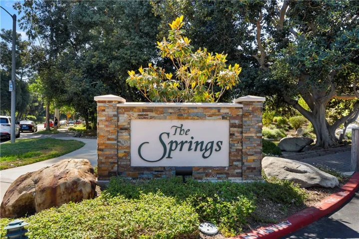 54 Streamwood, Irvine, California 92620