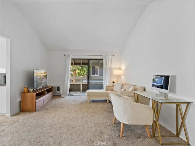 54 Streamwood, Irvine, California 92620