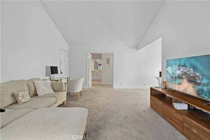 54 Streamwood, Irvine, California 92620