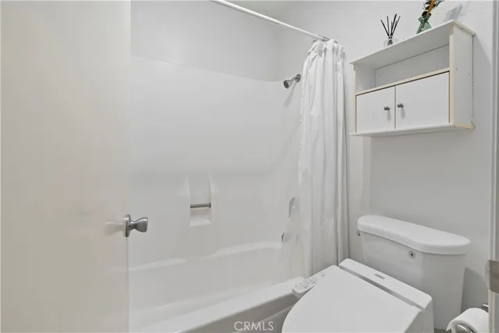 54 Streamwood, Irvine, California 92620