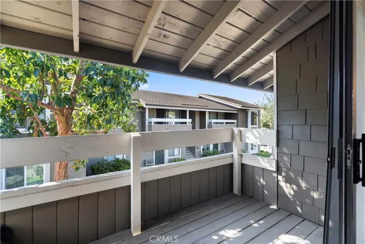 54 Streamwood, Irvine, California 92620