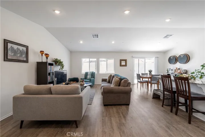 1341 Honor Way, Hemet, California 92543