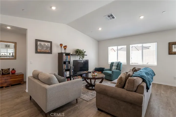1341 Honor Way, Hemet, California 92543