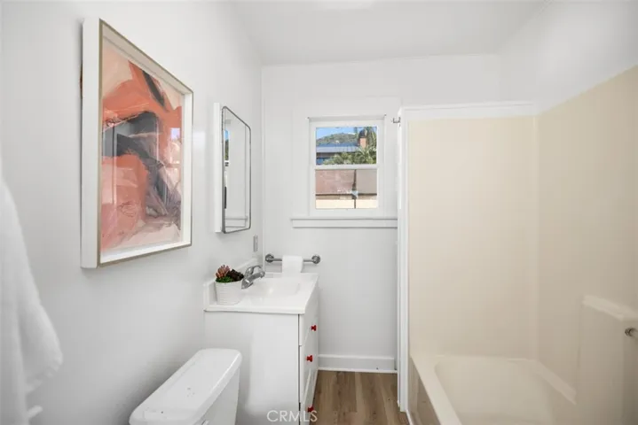 Cottage Bath