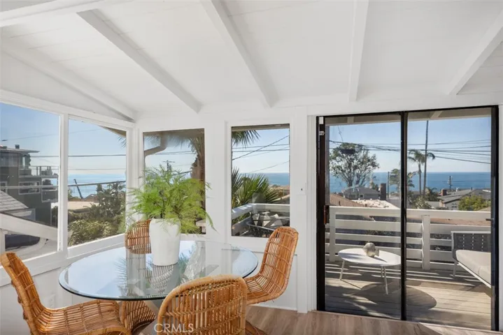 Upstairs Unit Ocean & Catalina Island Views
