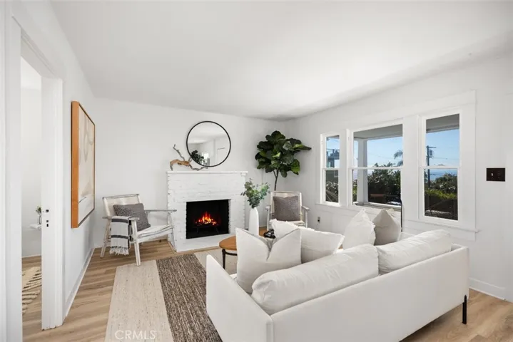 Cottage with Ocean Views and Cozy Fireplace