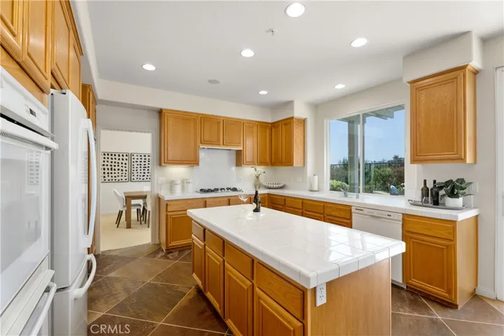 2460 Calle Aquamarina, San Clemente, California 92673