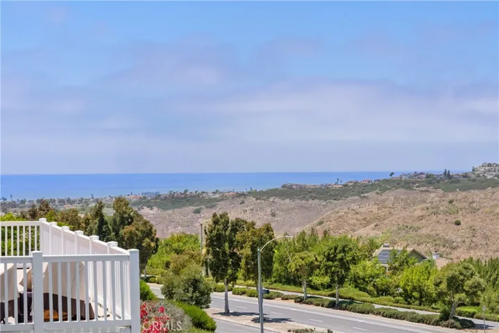 2460 Calle Aquamarina, San Clemente, California 92673