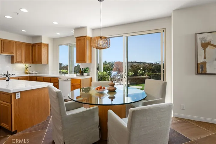 2460 Calle Aquamarina, San Clemente, California 92673