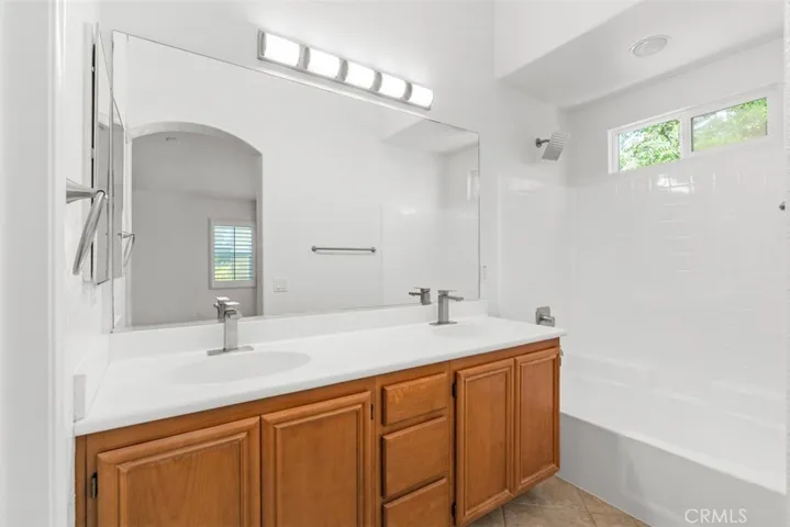 41696 Woodridge Avenue 1, Murrieta, California 92562